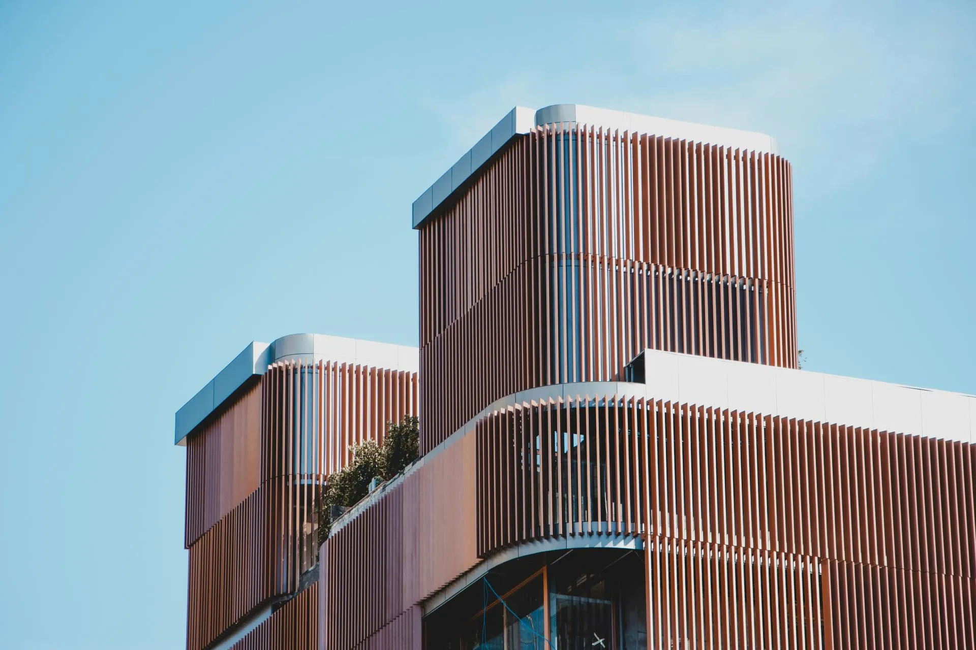 brown_concrete_building_during_daytime